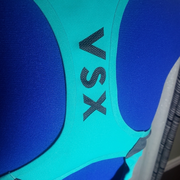 Victory Secret sports bra 36 B - Picture 5 of 6